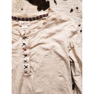 "ARIAT " WOMEN'S HENLEY TOP - TAN